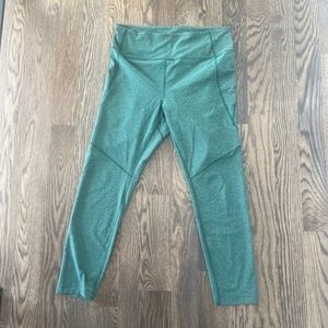EUC Outdoor Voices 7/8 Warm-Up leggings - size XL SOLD OUT!